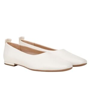 Franco Sarto Ariel Flat in Chalked White